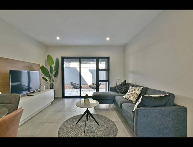 3 BEDROOM APARTMENT FOR SALE IN FOURWAYS